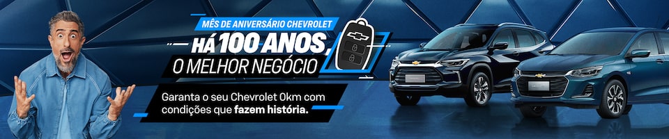 Anúncio com um homem surpreso, dois carros Chevrolet e texto promovendo o 100º aniversário da Chevrolet lida com uma promessa de condições históricas.